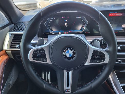Used 2025 BMW X7 M60i image 33