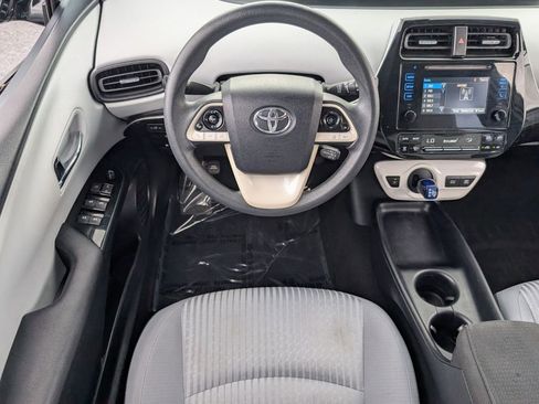 Used 2018 Toyota Prius One image 13
