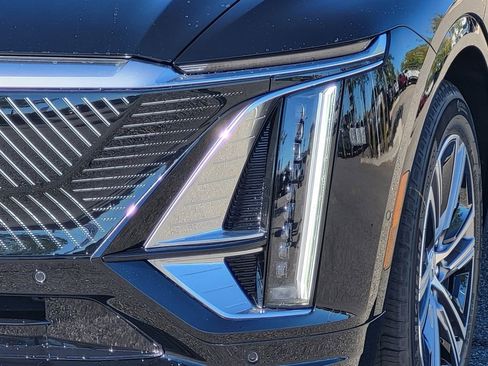 New 2026 Cadillac Lyriq Luxury image 36