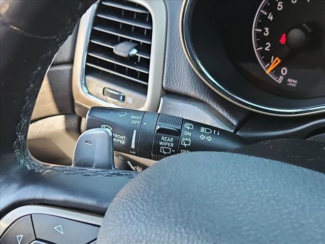 Used 2017 Jeep Grand Cherokee Laredo w/ Quick Order Package 2BE RWD image 15