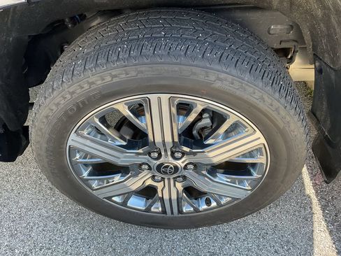 Used 2024 Toyota Sequoia Capstone AWD/4WD image 13