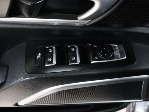 Used 2020 Kia Telluride S w/ S 8 Passenger Seating Package AWD/4WD image 12