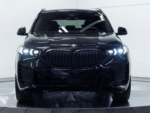New 2026 BMW X5 xDrive40i w/ M Sport Package AWD/4WD image 7