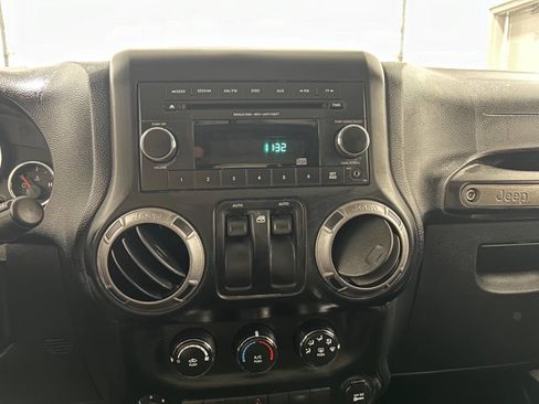 Used 2013 Jeep Wrangler Sport image 8