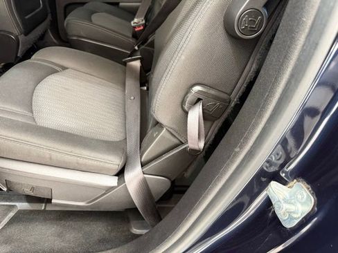 Used 2016 Chevrolet Traverse LT image 16