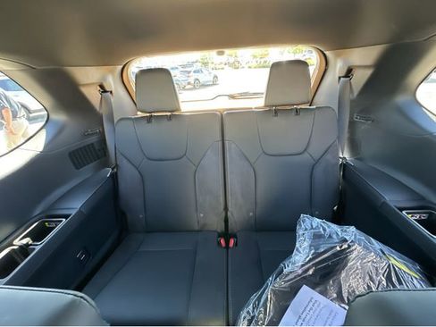 New 2026 Lexus TX 350 AWD image 18