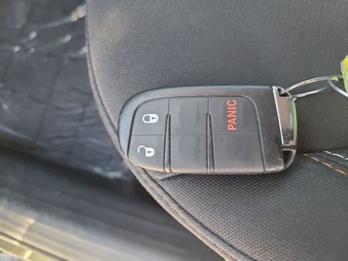 Used 2019 Jeep Compass Sport image 28