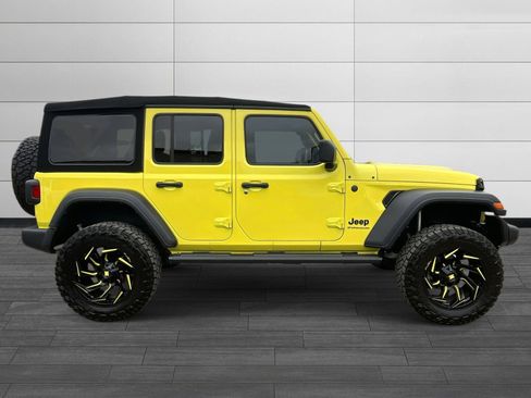 Used 2024 Jeep Wrangler Sport S image 2