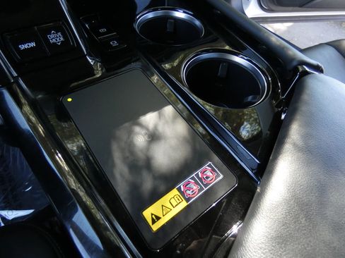 Used 2024 Toyota Mirai w/ Advanced Technology Package image 55