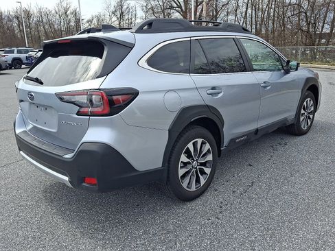 Certified 2025 Subaru Outback Limited image 4