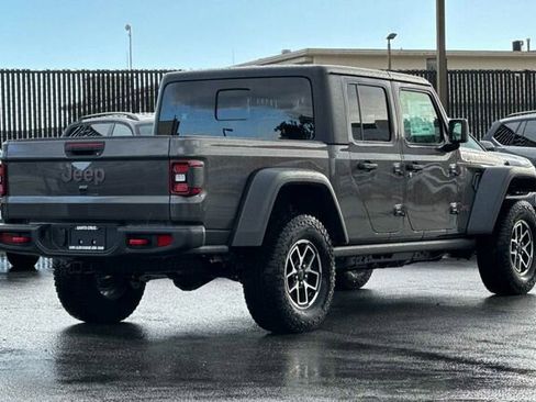New 2025 Jeep Gladiator Rubicon w/ Convenience Group image 4