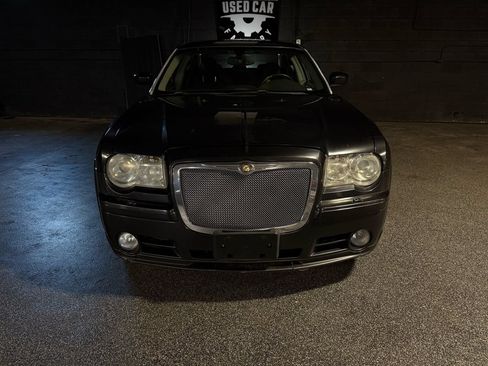 Used 2006 Chrysler 300 SRT8 w/ SRT Option Group II RWD image 10
