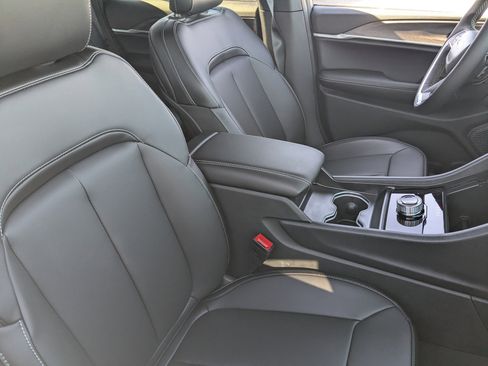 New 2025 Jeep Grand Cherokee Limited image 7