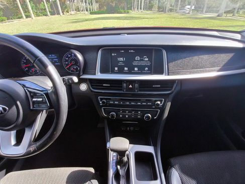 Used 2020 Kia Optima S FWD image 20