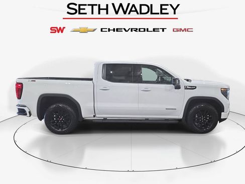 New 2026 GMC Sierra 1500 Elevation image 8