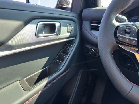 New 2025 Ford Explorer ST-Line w/ Premium Package image 21