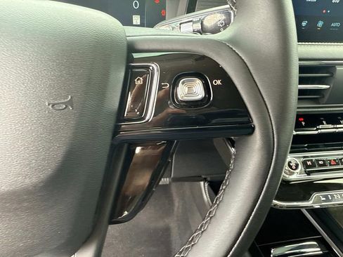 New 2025 Lincoln Corsair FWD w/ Equipment Group 101A image 28