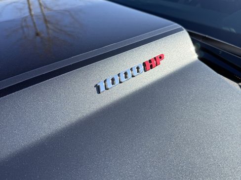 Used 2018 Chevrolet Camaro SS RWD image 13