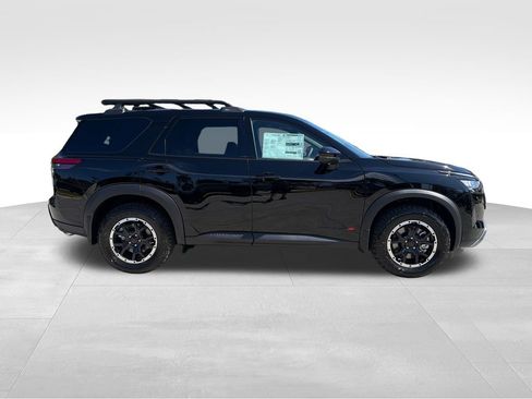 New 2026 Nissan Pathfinder Rock Creek w/ Rock Creek Premium Package AWD/4WD image 9