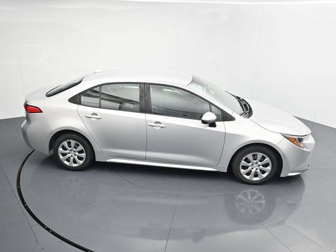 Used 2023 Toyota Corolla LE FWD image 28