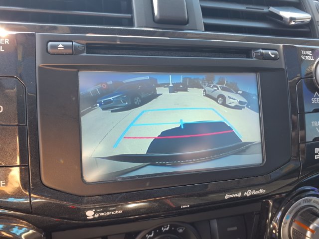 Used 2017 Toyota 4Runner TRD Off-Road Premium AWD/4WD image 9