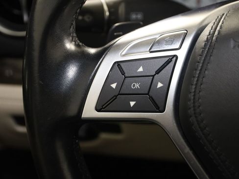 Used 2013 Mercedes-Benz SL 550 image 52