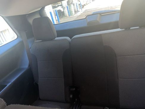 Used 2021 Chevrolet Traverse LS image 15