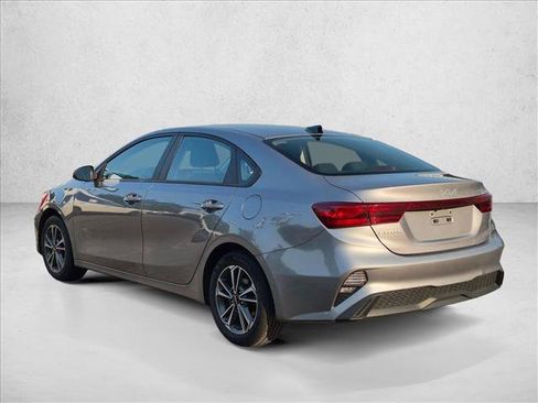Used 2023 Kia Forte LXS FWD image 6