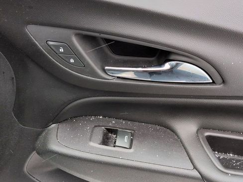 Used 2019 Chevrolet Equinox Premier image 27