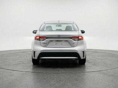 Used 2025 Toyota Corolla LE image 7