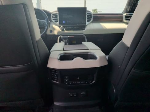 Used 2024 Toyota Sequoia Capstone AWD/4WD image 32