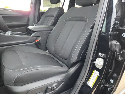 New 2025 Jeep Grand Cherokee Laredo w/ Luxury Tech Group I image 28