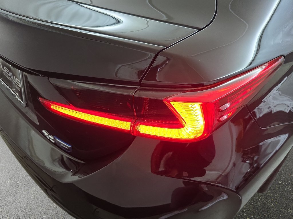 Used 2015 Lexus RC F RWD image 28
