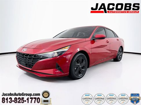 Used 2022 Hyundai Elantra SEL FWD image 1