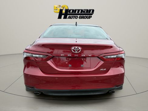 Used 2021 Toyota Camry XLE w/ Navigation Package FWD image 4