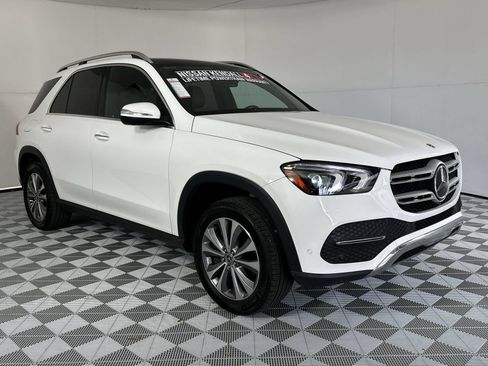 Used 2022 Mercedes-Benz GLE 350 w/ Premium Package image 2