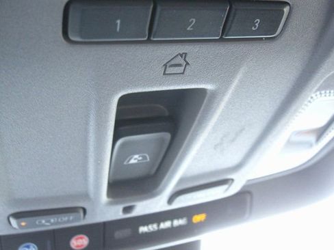 Used 2022 GMC Sierra 1500 Denali w/ Technology Package image 15