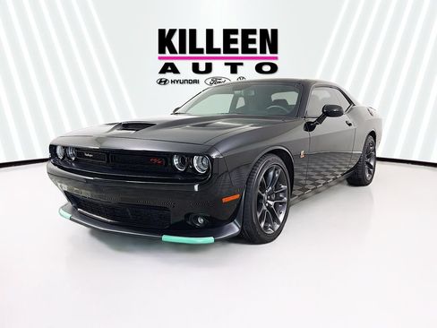 Used 2021 Dodge Challenger R/T Scat Pack w/ Plus Package RWD image 3