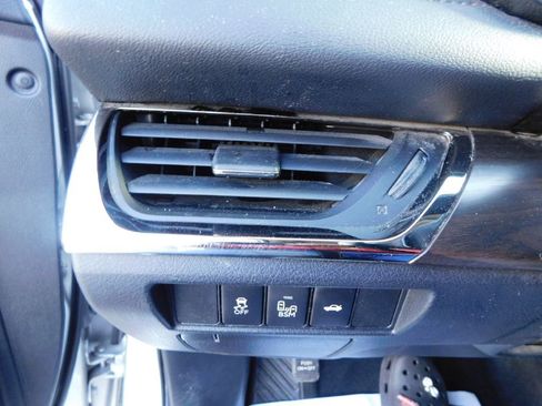 Used 2016 Toyota Avalon XLE FWD image 27