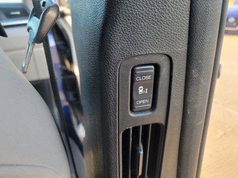 Used 2019 Honda Odyssey EX-L image 38