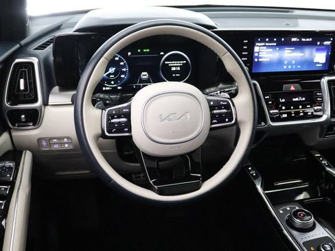Used 2023 Kia Sorento SX Prestige AWD/4WD image 15