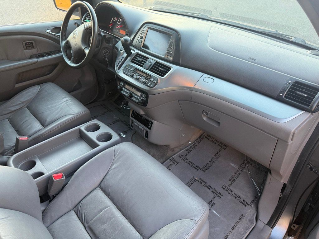 Used 2010 Honda Odyssey Touring image 12