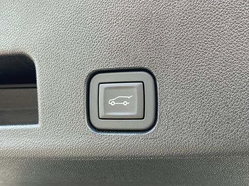 New 2025 GMC Acadia Elevation w/ Elevation Premium Package image 28