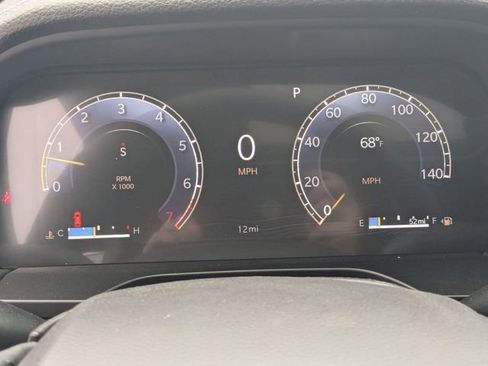 New 2025 Jeep Grand Cherokee Limited w/ Luxury Tech Group II image 24