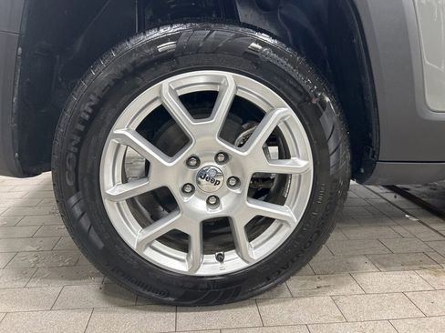 Used 2022 Jeep Renegade Latitude w/ Convenience Group image 31