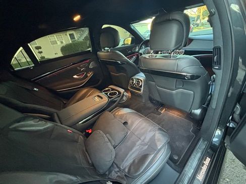 Used 2018 Mercedes-Benz S 560 4MATIC Sedan image 42