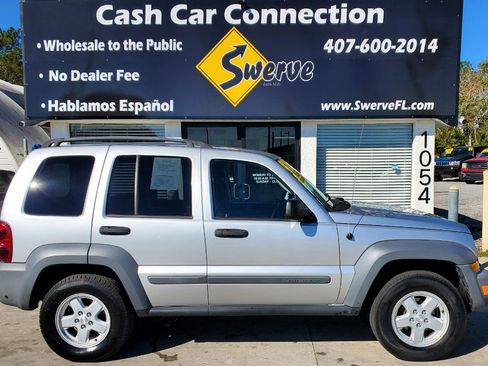 Used 2005 Jeep Liberty Sport image 6