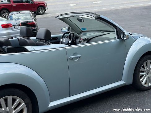 Used 2009 Volkswagen Beetle S FWD image 41