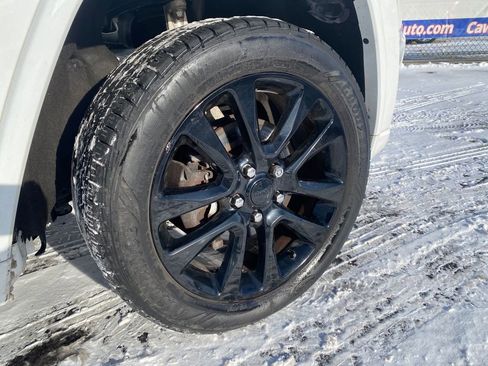 Used 2018 Jeep Grand Cherokee Altitude image 31