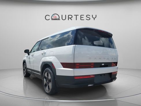 New 2026 Hyundai Santa Fe SE image 3